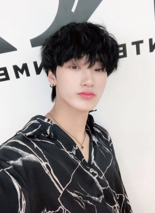 ATEEZ | San - Fashion Chingu