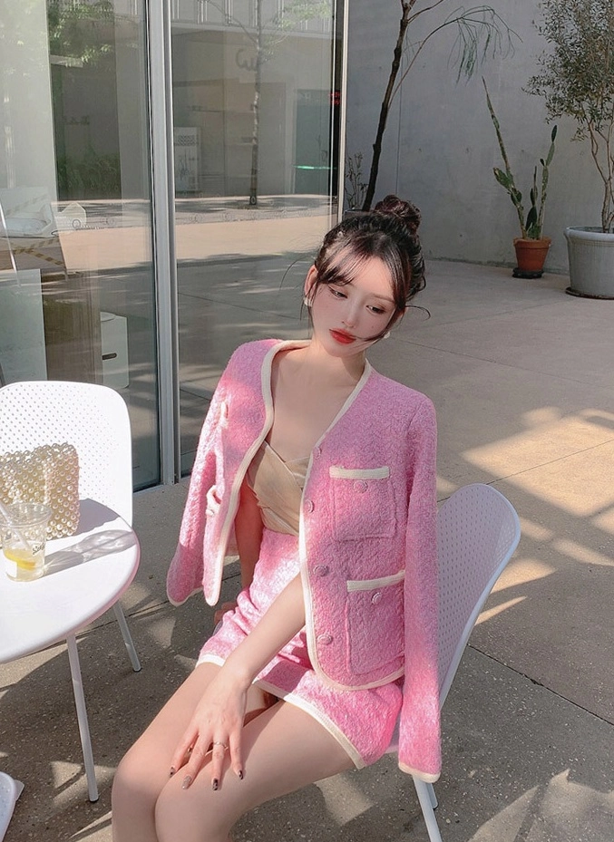 トップス sketch check tweed vest pink Tweed V-Neck Cropped Sleeveless Vest Top Pink - Southern