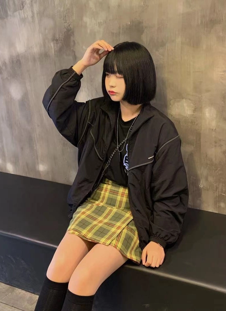 Yellow and Green Checkered Skirt | Hanni - NewJeans
