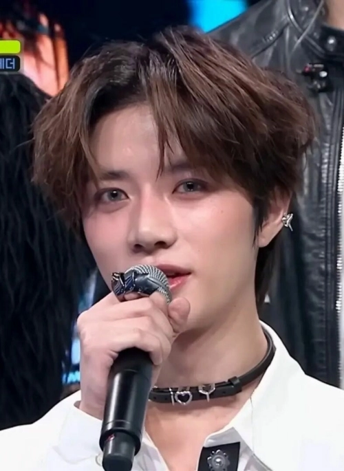 TXT | Beomgyu - Fashion Chingu