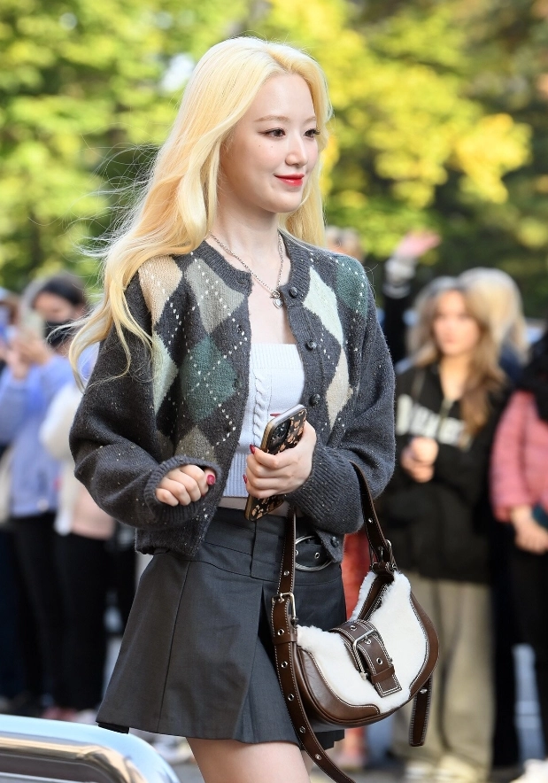 Brown And White Fur Faux Leather Bag Shuhua (G)I-DLE Fashion