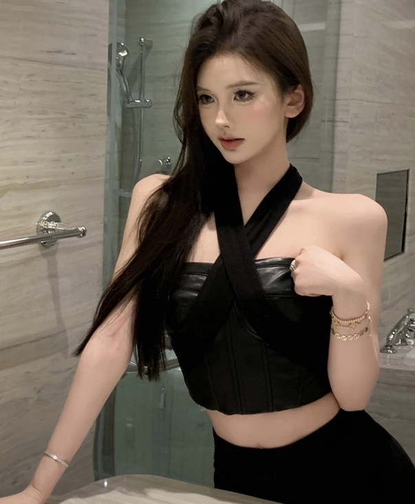 Black Bustier Tube Top | IU - Fashion Chingu