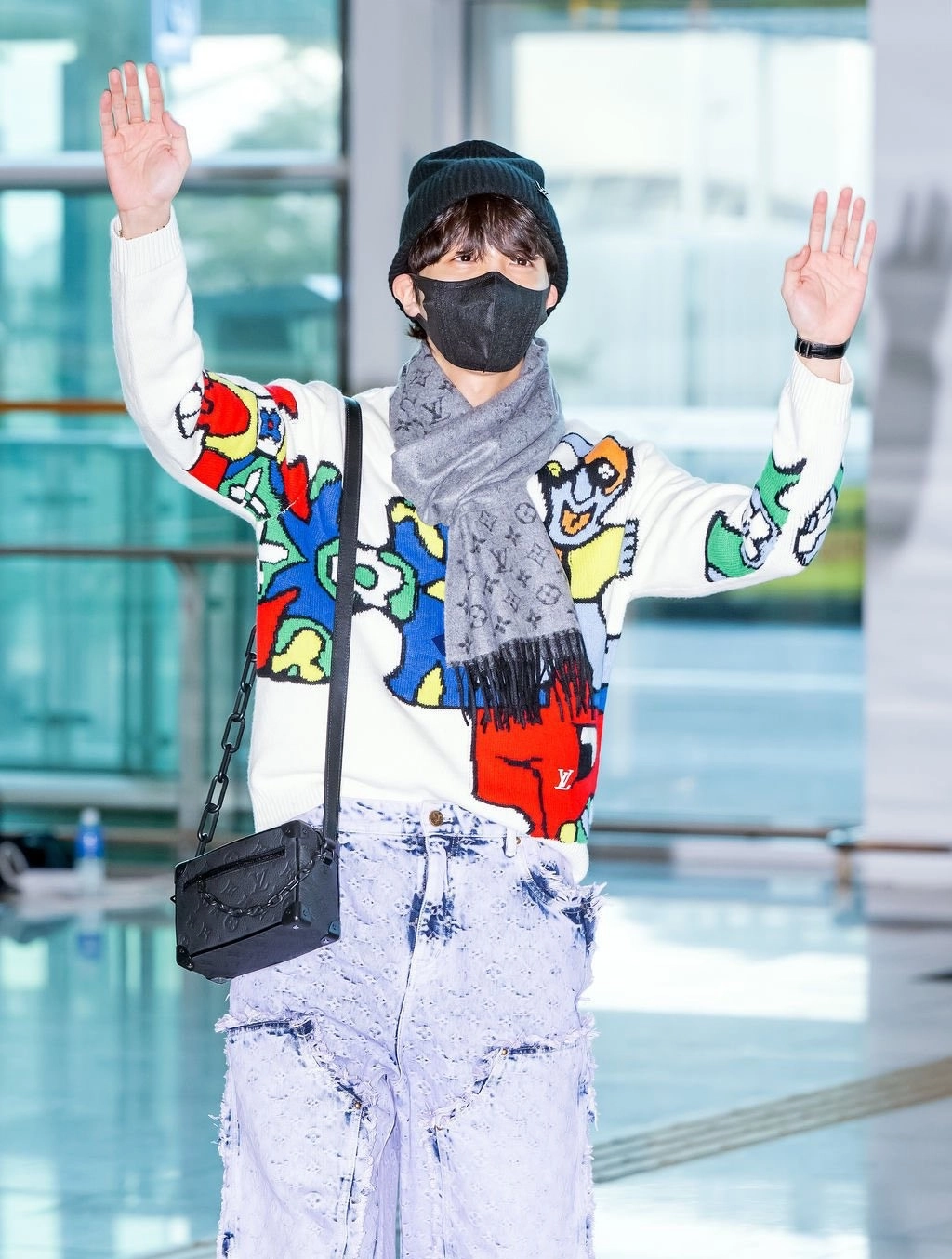 J-HOPE ショルダーバッグ BTS Black Chain Crossbody Bag | J-Hope - BTS - Fashion Chingu