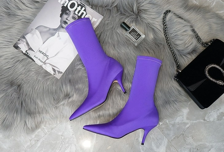 Lilac Pointed Ankle Boots | Yuqi - (G)I-DLE - Fashion Chingu