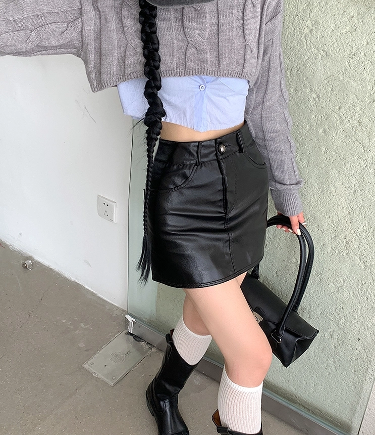 Black Faux Leather Mini Pencil Skirt | IU - Fashion Chingu
