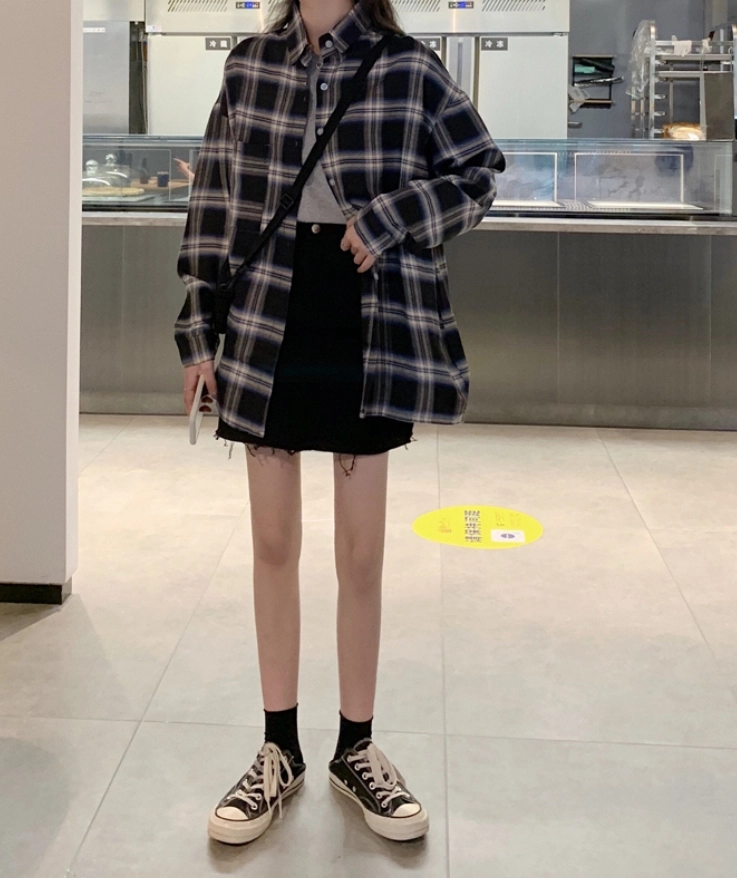 Black Oversized Plaid Shirt | Momo - Twice - Fashion Chingu