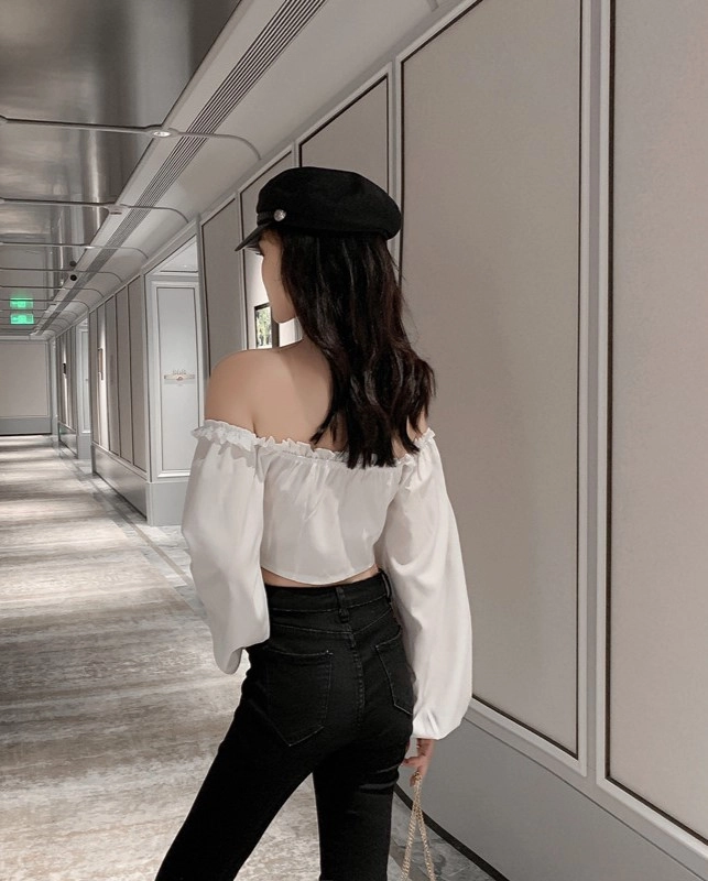 トップス ANDWANG / off shoulder bijou tops(black) IMG_5135_1.png?v=1742834971&