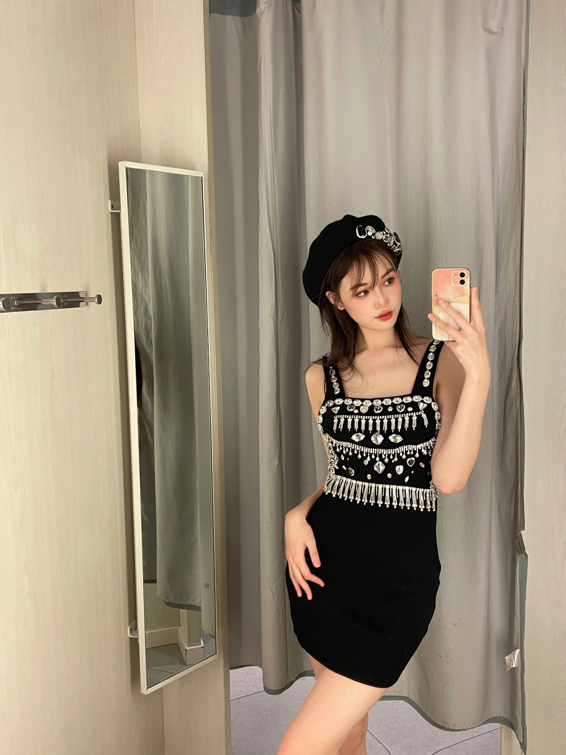 ★IVE ウォニョン着用★ ROUGHNECK BLACK LACE CUT OUT DRESS Olivia - Maxi Dress – LE COLLET