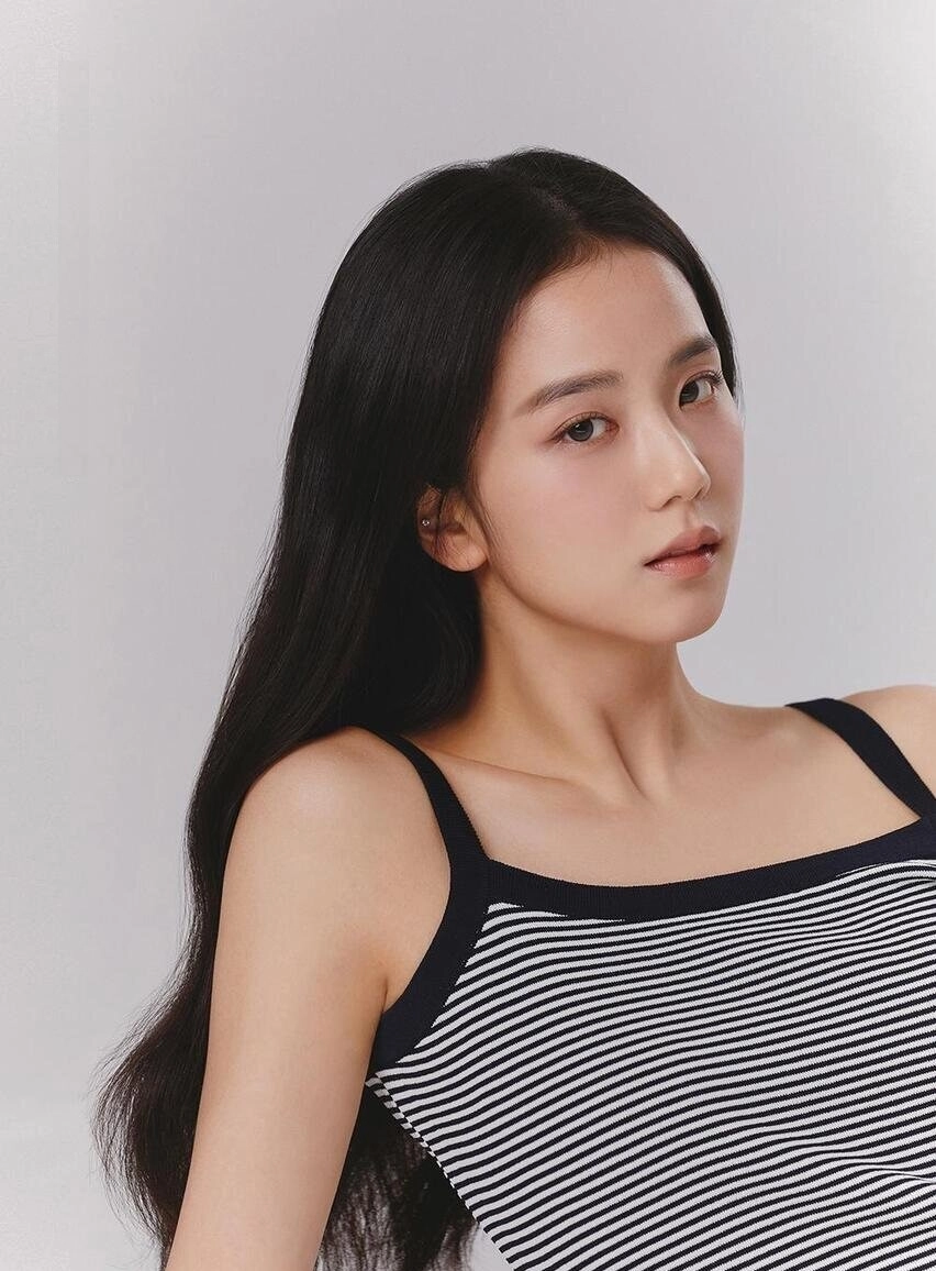 BLACKPINK JISOOジス AMORTAGE CROP TSHIRT Pre-order] JISOO - [AMORTAGE] Crop T-Shirt – buy the best