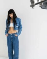 8/22迄大幅値下げ！JENNIE着用　  デニム Blue Wide Straight Jeans | Jennie - BlackPink - Fashion Chingu