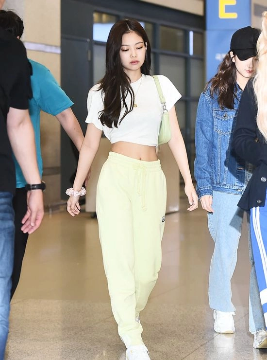 ★BLACKPINK ジェニー着用★ERA UNISEX ERA HEAVY SWEATPANTS Like jennie🩵 Jennie in ERA heavy sweatpants🧚🏻