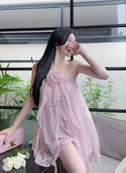 Pink Polka Dot Chiffon Dress | Jisoo – BlackPink