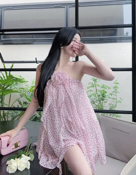 Pink Polka Dot Chiffon Dress Jisoo BlackPink Fashion Chingu