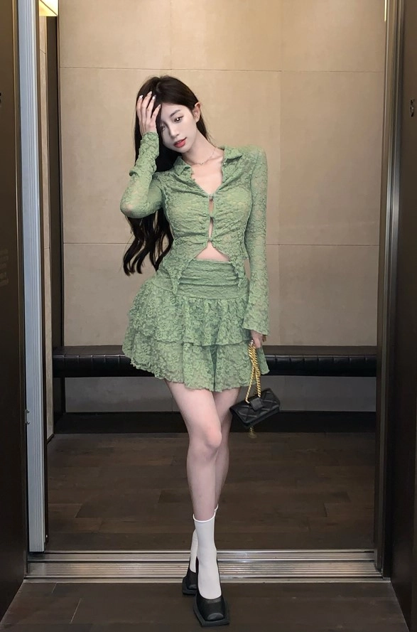 【mnem】Lily Lace Wrap Skirt Green Ruffled Lace Skirt | Lily - NMIXX - Fashion Chingu