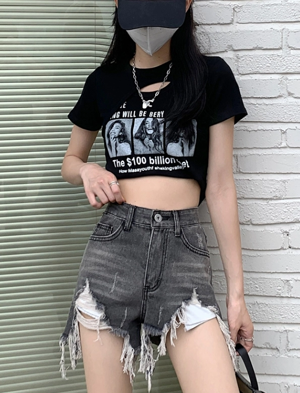 Grey Ripped Denim Shorts Yeji ITZY Fashion Chingu