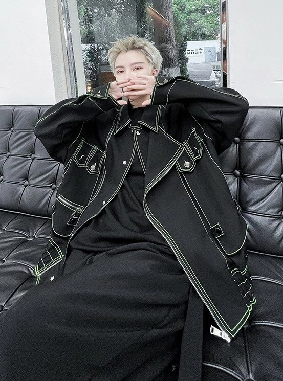 Black Multi-Pockets Outlined Jacket | Changbin - Stray Kids