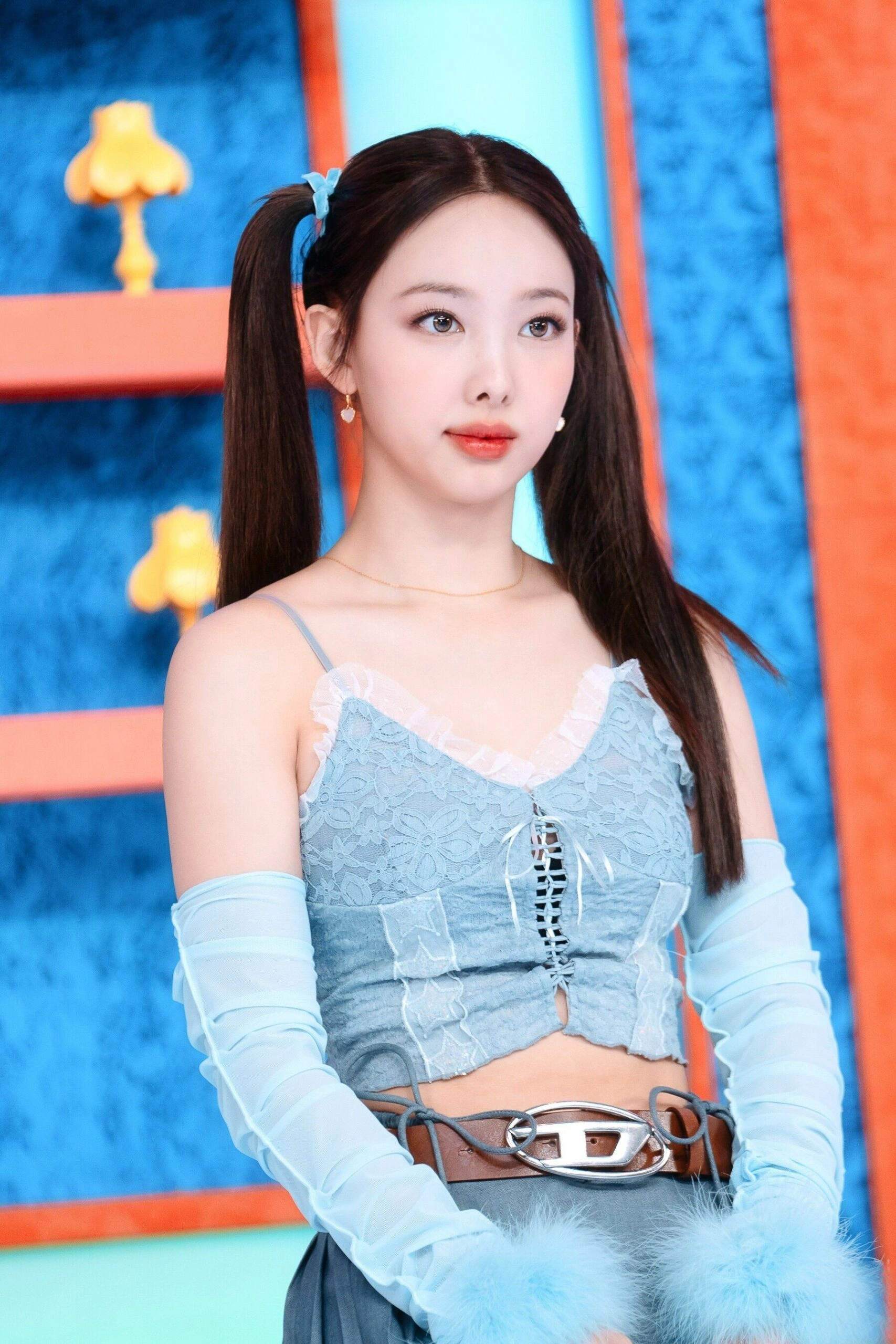 NAYEON ユニフォーム Blue Laced Drawstring Crop Top | Nayeon - Twice - Fashion Chingu