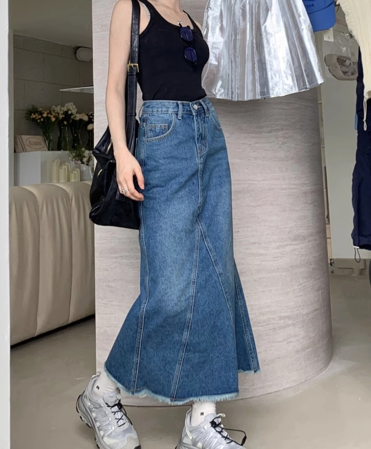 Blue Long Back Slit Denim Skirt | Haerin - NewJeans
