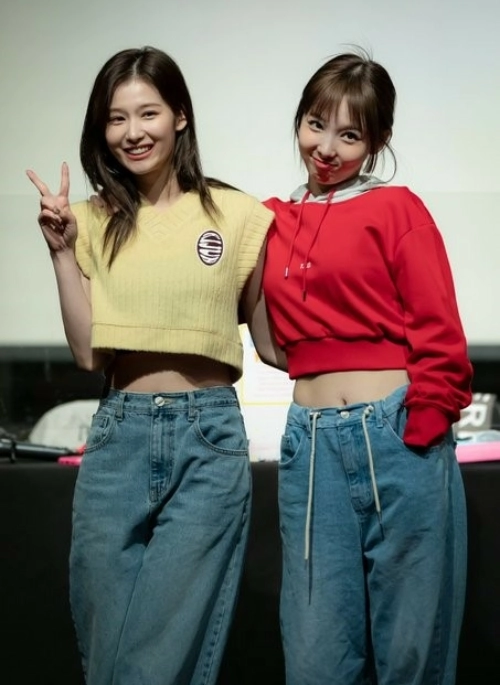 Twice | Nayeon - Fashion Chingu