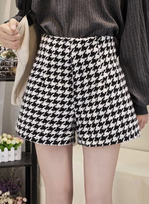 YUTHENTIC☆RedVelvetスルギ着用BuckleDecoratedVintage Shorts Black And White Houndstooth Shorts | Joy - Red Velvet