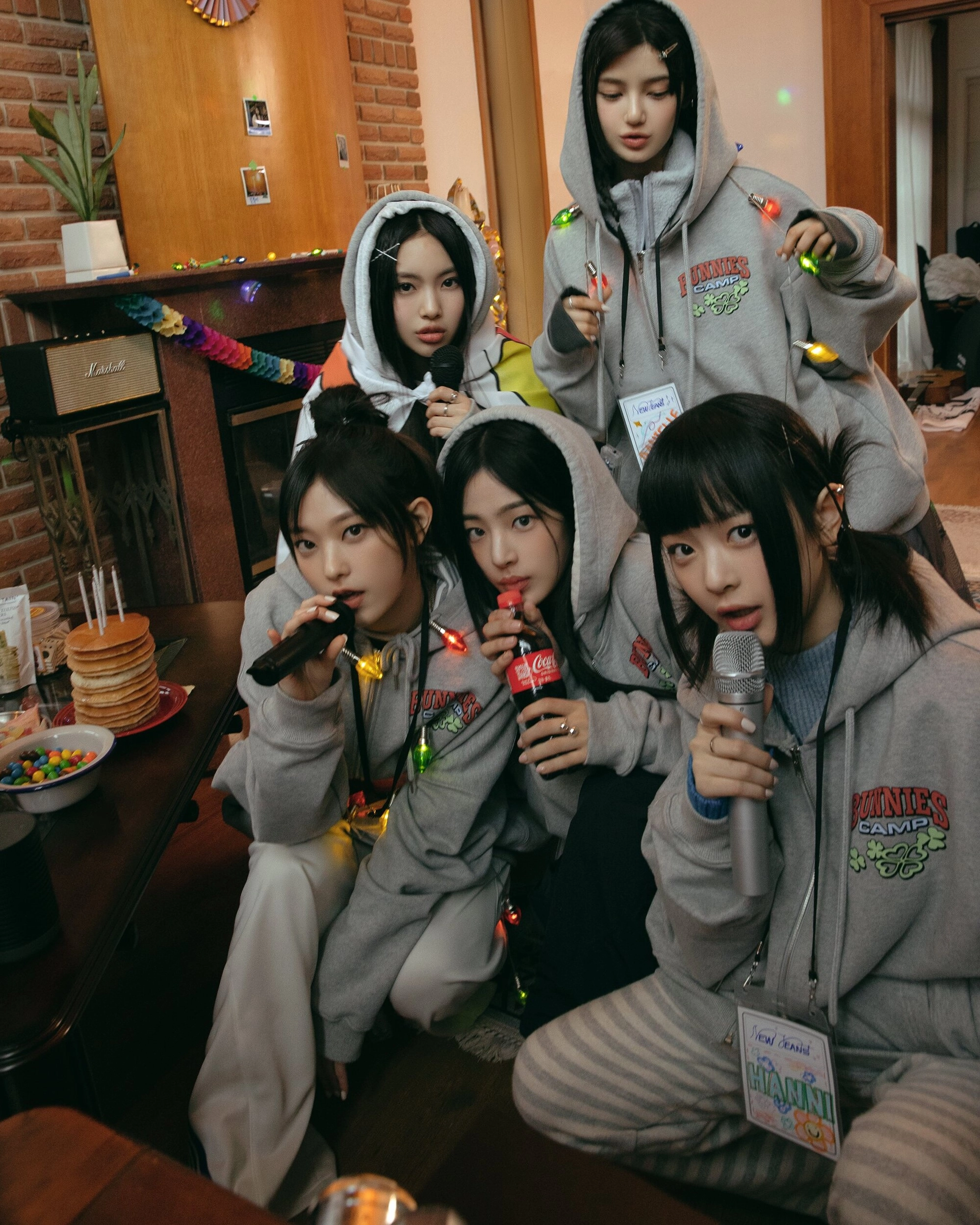 Grey Stripes Cozy Pants | Hanni - NewJeans - Fashion Chingu