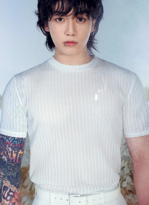 [F8KE CHEMICAL CLUB]★BTS JUNGKOOK 着用★Khaki Knit Shirt Bangtan Style⁷ (slow) on X: 