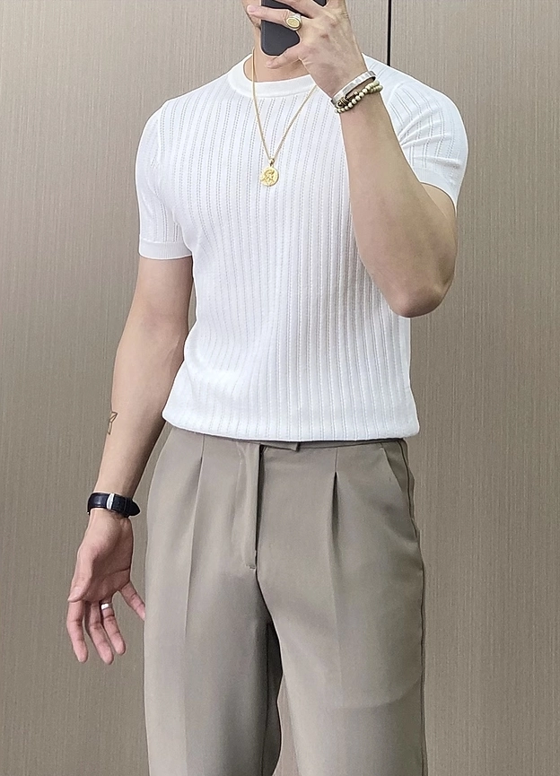 White Ribbed Knit T-Shirt | Jungkook - BTS - Fashion Chingu