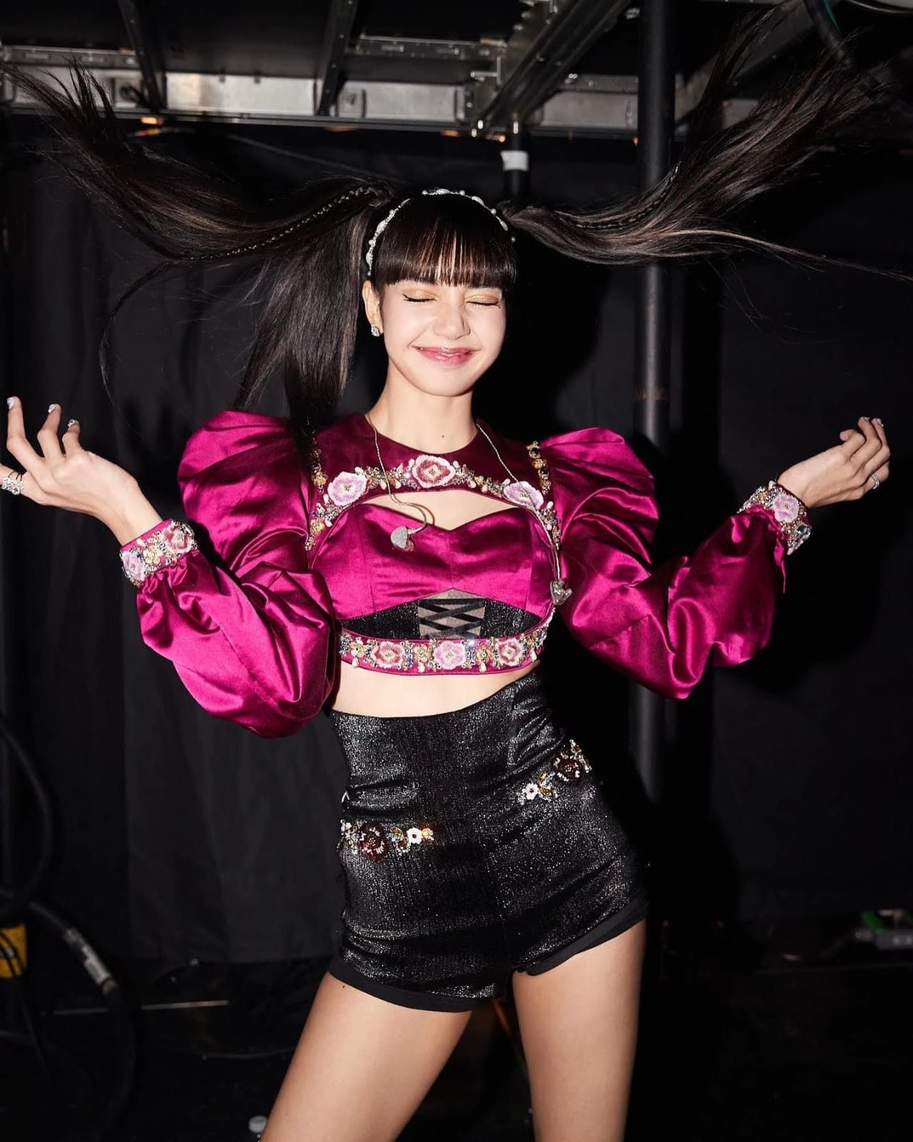 BLACKPINK・TWICE着用☆【ITZAVIBE】☆Velor Skirts BLACKPINK・TWICE着用☆【ITZAVIBE】☆Velor Skirts