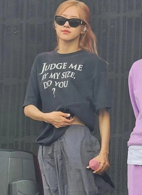 BLACKPINK ROSE NUMBER ONE GIRL Tシャツ ROSE - [ROSIE] NUMBER ONE GIRL T-SHIRT (3 Colors)