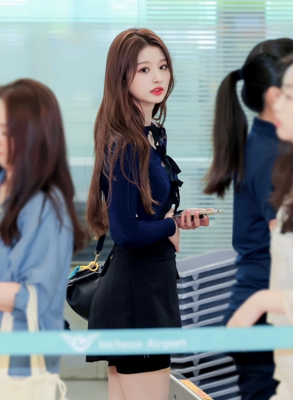 Blue Open Back Bow-Knot Cardigan | Sullyoon - NMIXX