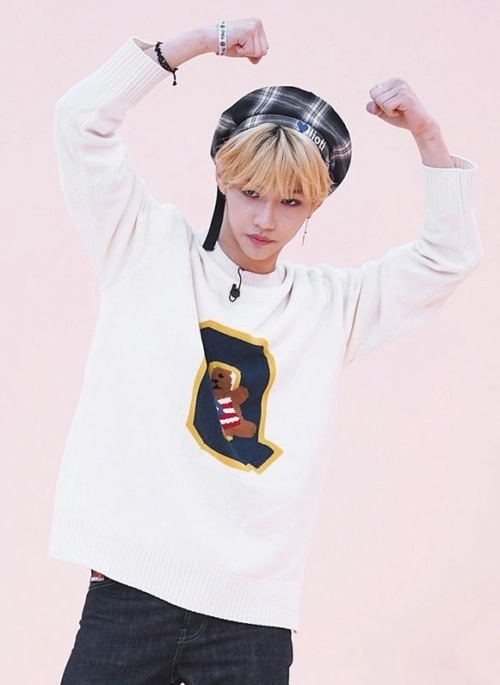 Stray Kids | Felix - Fashion Chingu