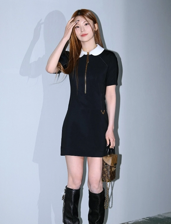 ★韓国人気★Rest & Recreation★COLLAR ZIP UP DRESS REST&RECREATION] COLLAR ZIP UP ドレス ☆新作☆韓国☆人気