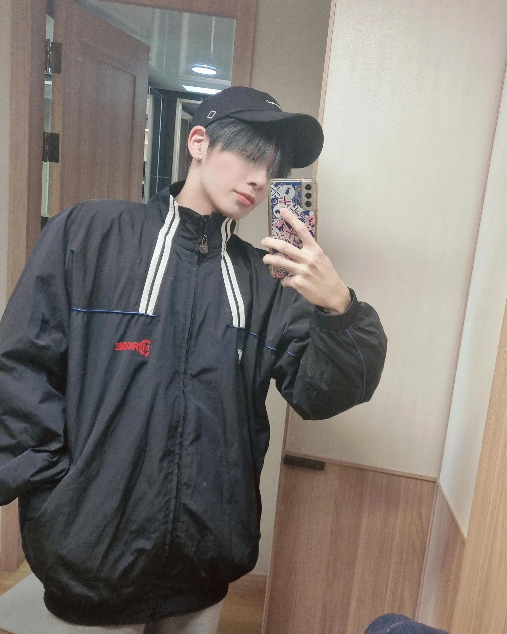 Black Dual Striped Jacket | Taehyun - TXT - Fashion Chingu