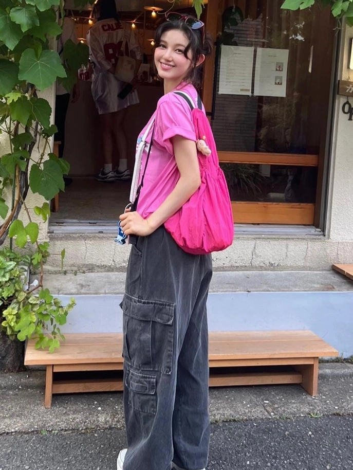 Black Wide Leg Cargo Pants | Danielle - NewJeans - Fashion
