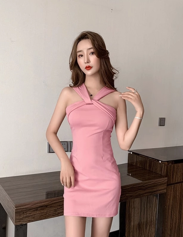 Pink Halter Bodycon Dress | Sakura - Le Sserafim - Fashion