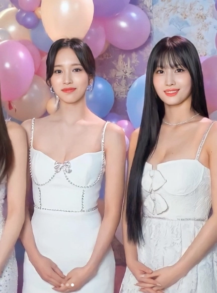 White Double Bow Bustier Lace Dress | Momo - Twice - Fashion