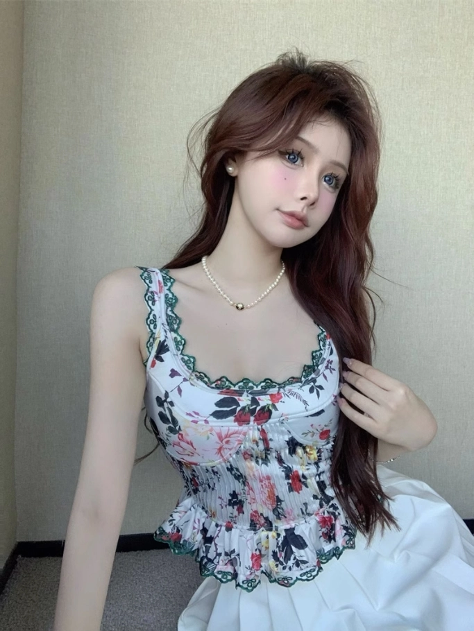 その他 Jennie Cooing Davinia V-Neck Sweater | GUESS Factory