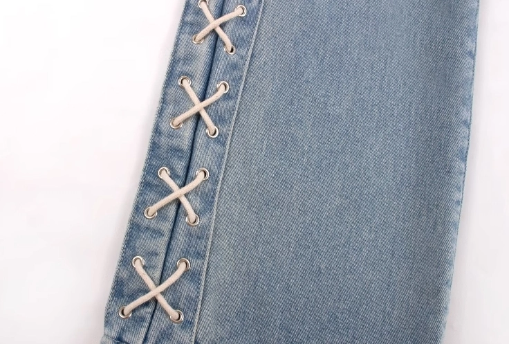 Blue Laced-Up Segmented Jeans | Eunchae - Le Sserafim - Fashion Chingu