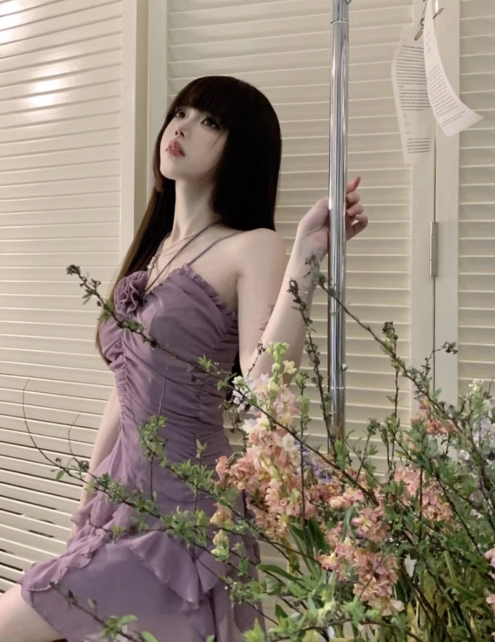 【roaju】Lissome flower necklace ★ aespa ウィンター着用 roaju】Lissome flower necklace ☆ aespa ウィンター着用