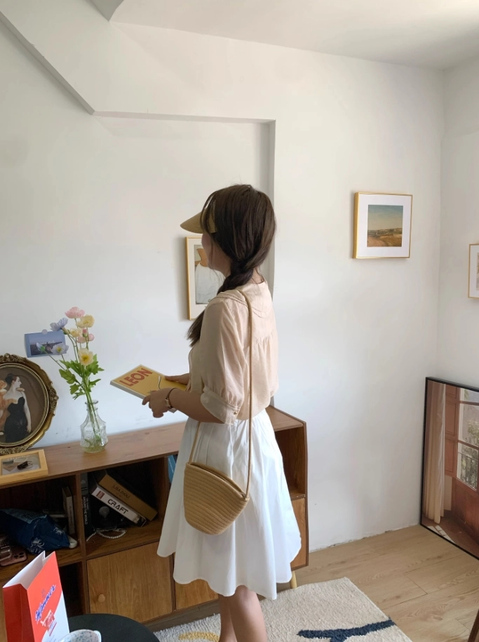 Beige Double Collar Doll Blouse | Wonyoung - IVE - Fashion