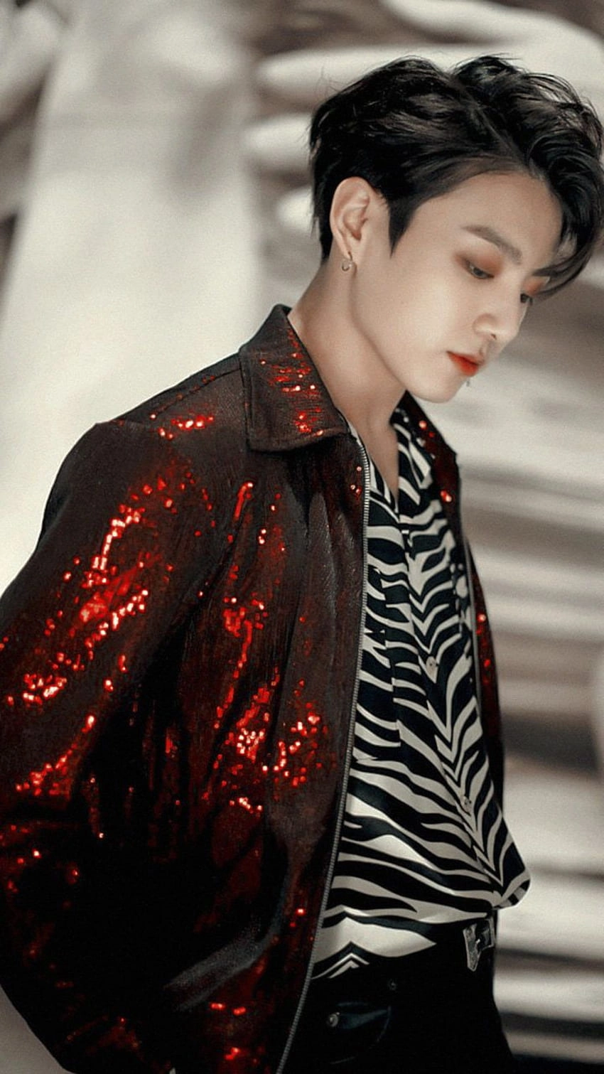 BTS パーカー　ON BLACKSWAN シャツ s-l400.jpg