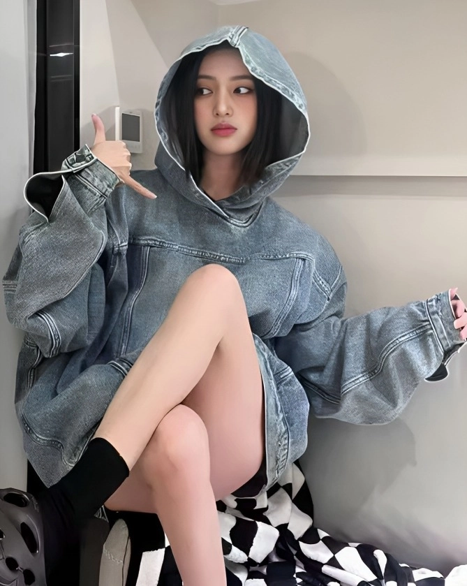 Blue Oversized Denim Hoodie | Hoshi - Seventeen - Fashion Chingu