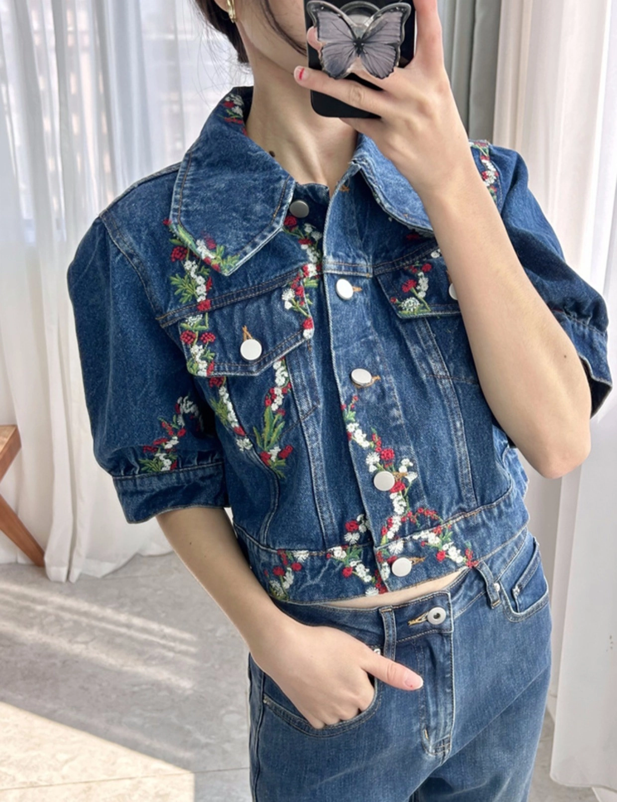 Levi's デニム ジャケット ダンス 衣装 Blackpink リサ 着用 Levi's デニム ジャケット ダンス 衣装 Blackpink リサ 着用