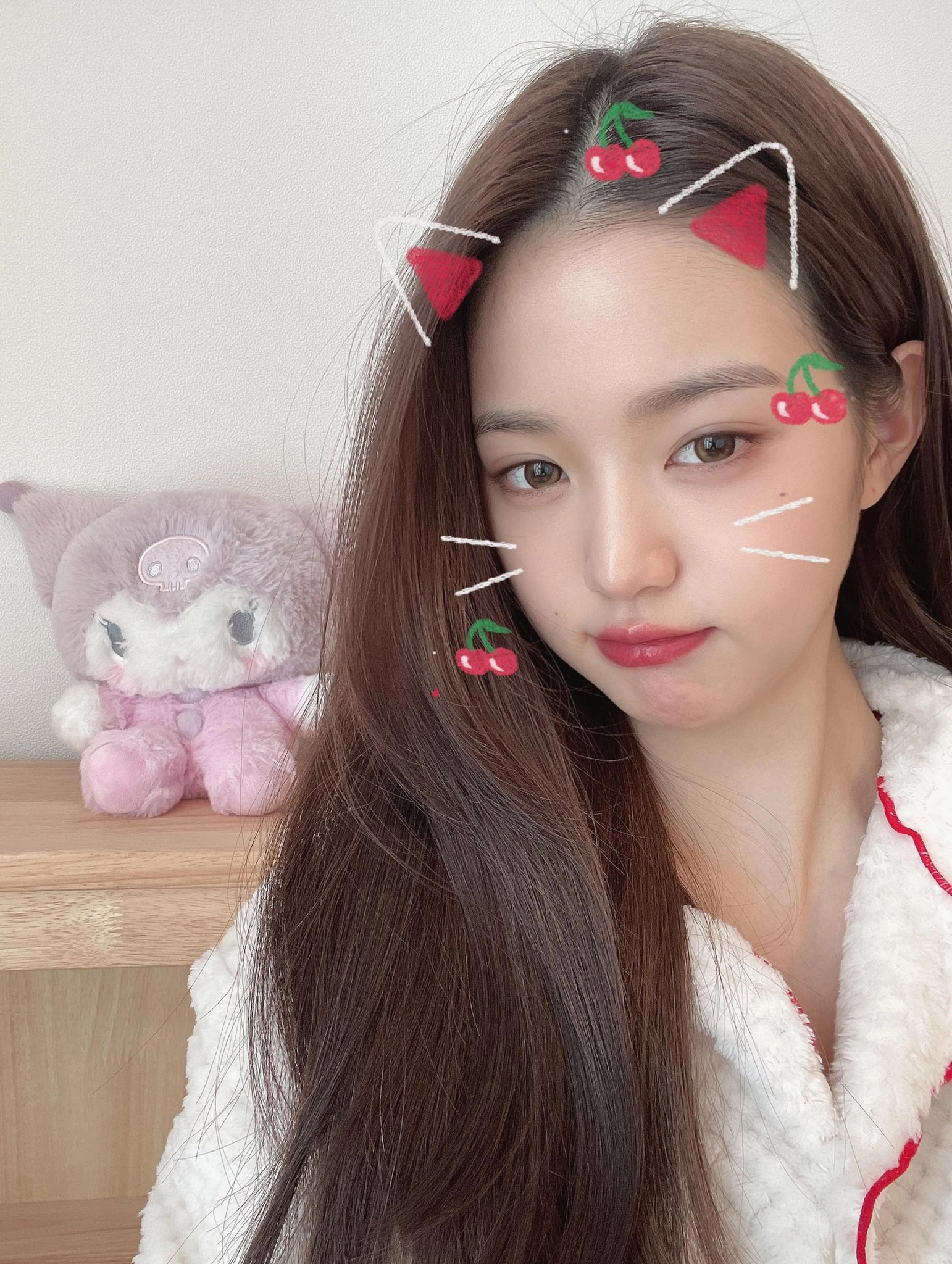 White Plush Cherry Embroidered Pajama Set | Wonyoung - IVE