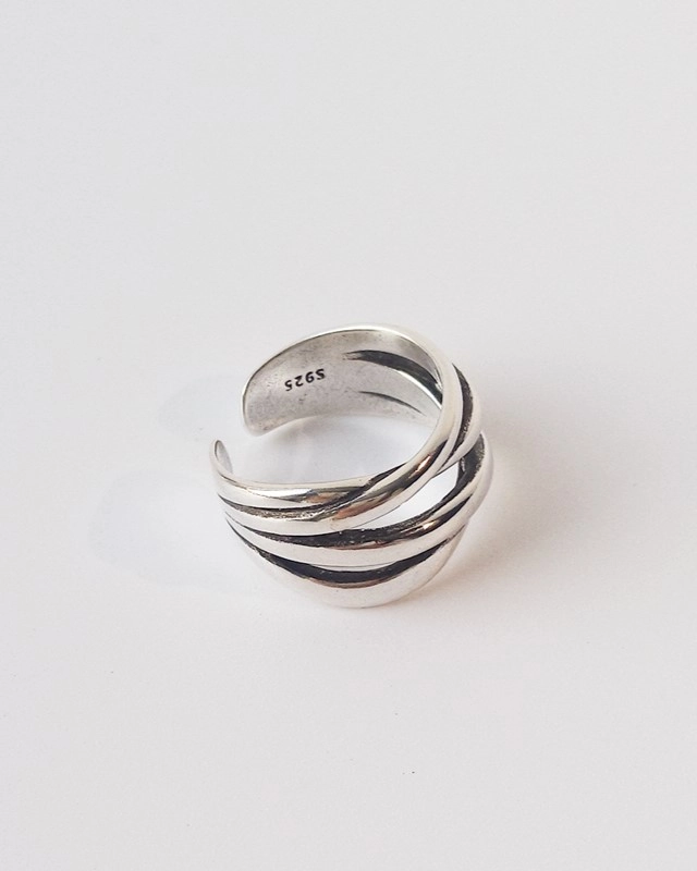 Silver Double-Cross Ring | Seulgi - Red Velvet - Fashion Chingu