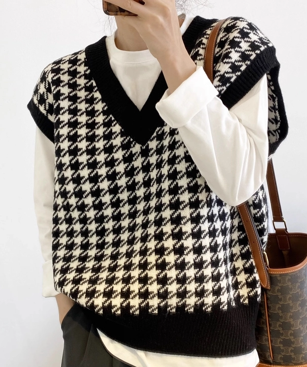 ★Enhypen SUNGHOON着用★【ACON STUDIO】ETHNIC KNIT VEST Green V-Neck Knit Vest | Sunghoon - Enhypen - Fashion Chingu