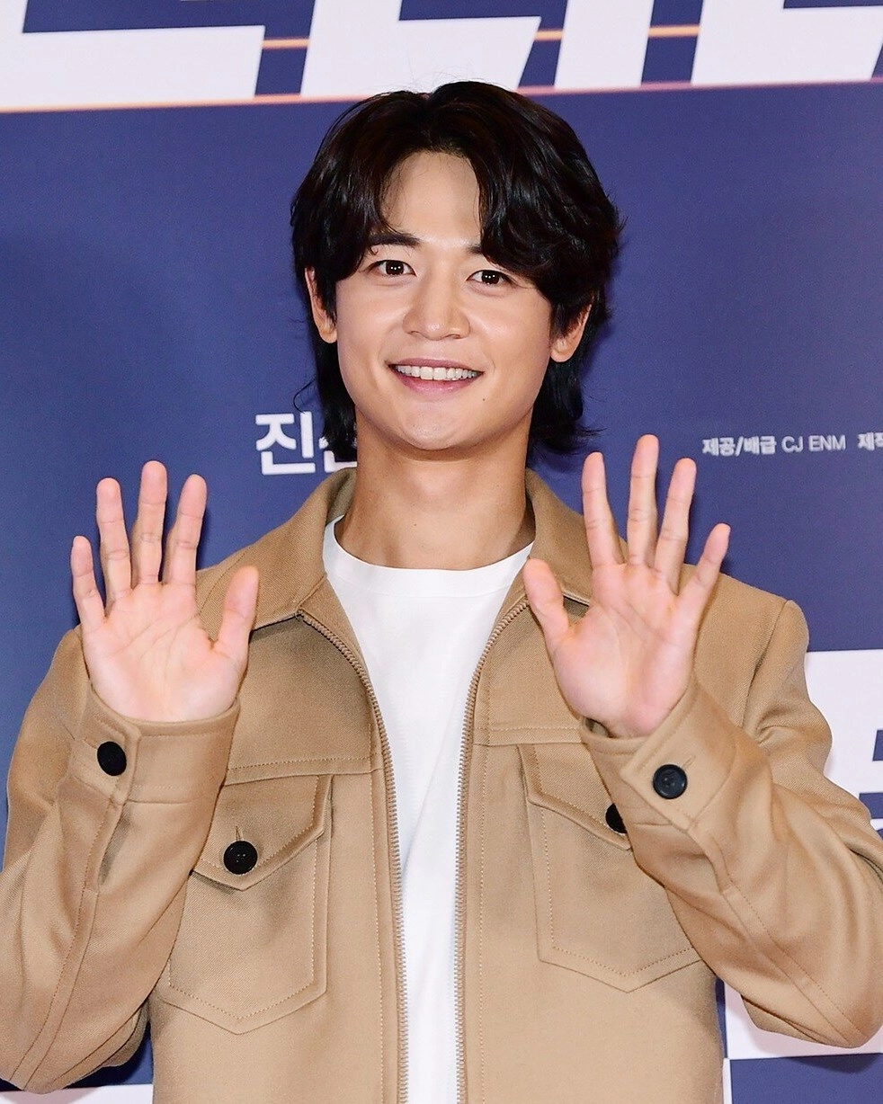 MEAN: on sight　ジップアップフーディ　SHINee　ミノ SHINee MINHO Photo Exhibition MEAN : On Sight Official MD