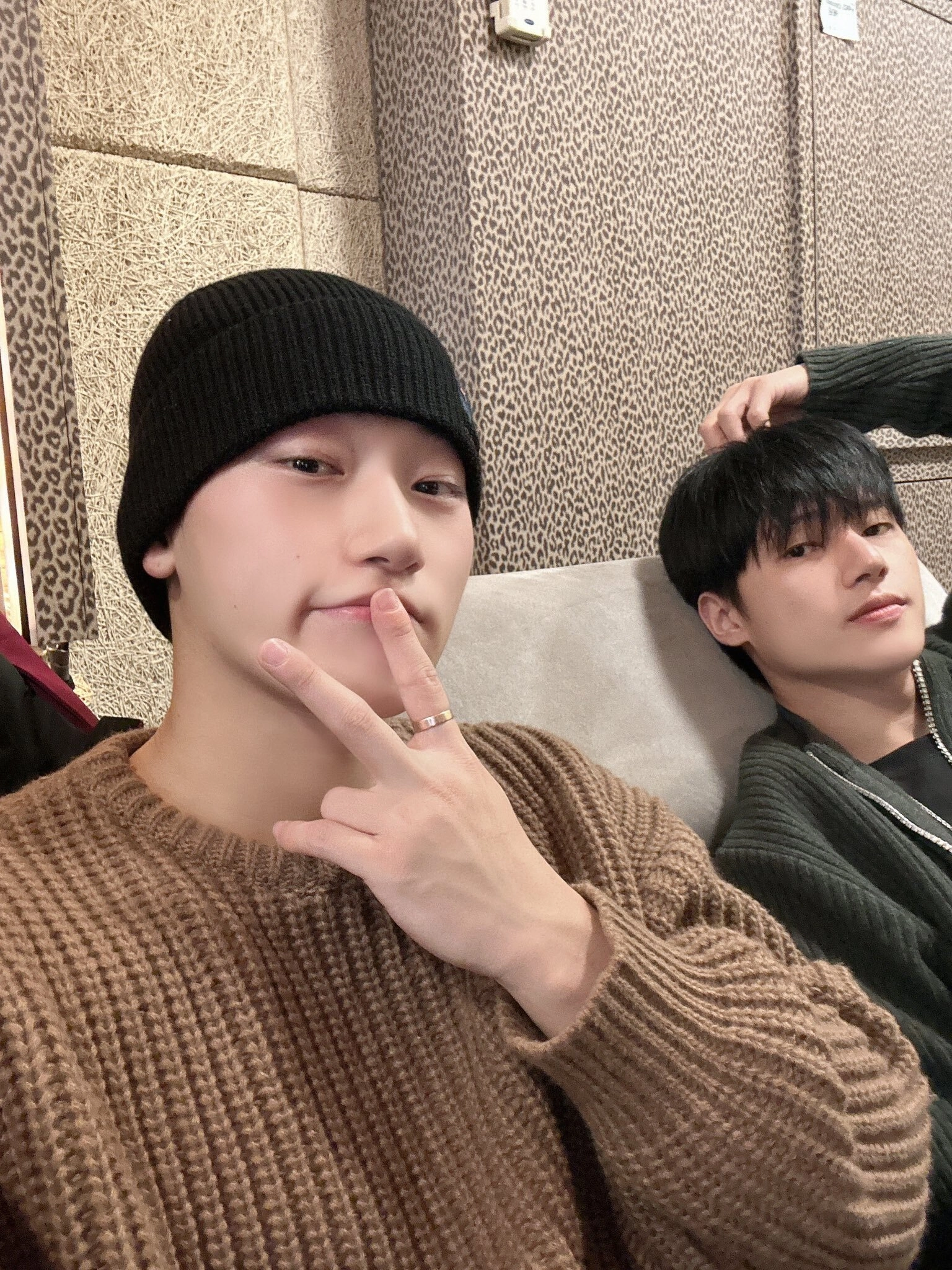 Brown Knitted Oversized Sweater | San - ATEEZ - Fashion Chingu