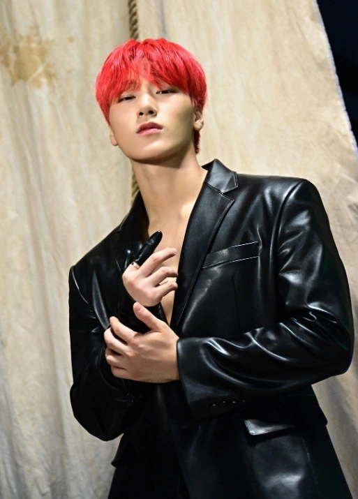 Black Faux Leather Blazer Jacket | San - ATEEZ - Fashion Chingu