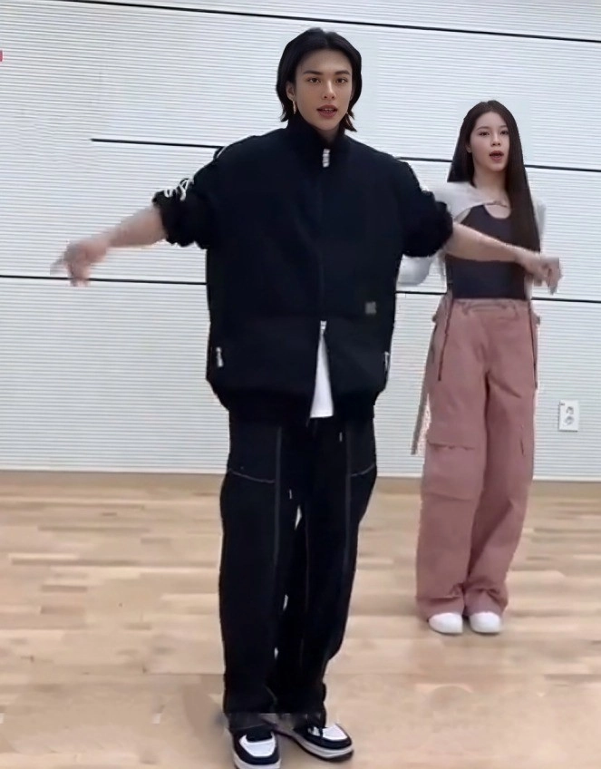 ぴょんやん Amazon.com: Xkpopfans Stray Kids Shirt ODDINARY 3D Print T